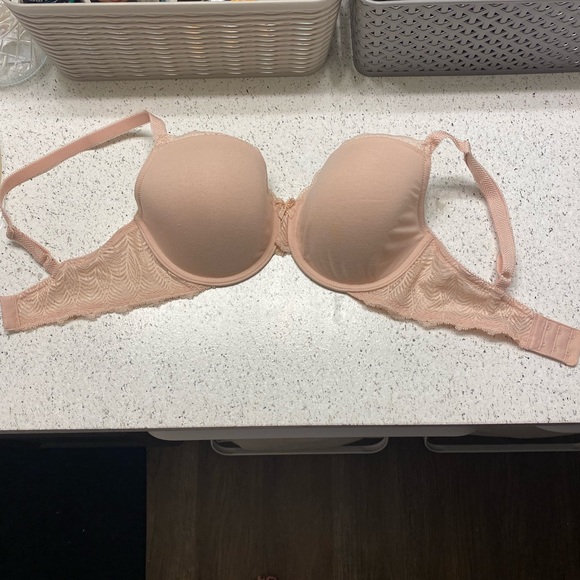 Intimates & Sleepwear | B Tempted Size 32ddd Pinknude Bra | Poshmark